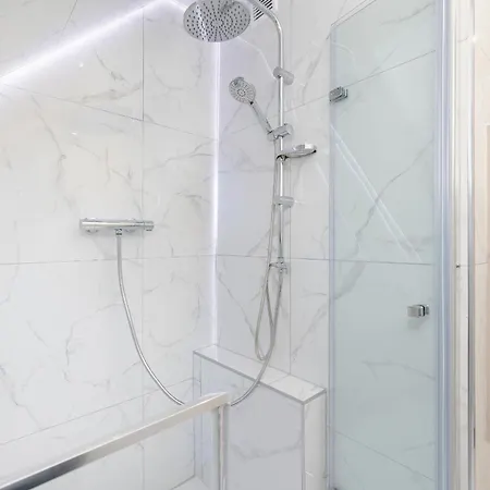 Appartement Elegant Two-story Turystyczna In With Balcony By Renters