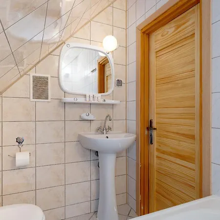 Elegant Two-story Turystyczna In With Balcony By Renters *