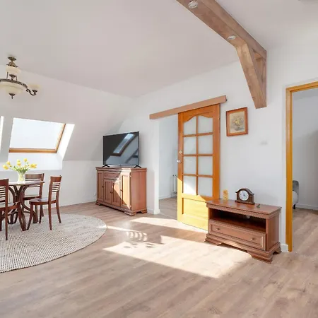 Elegant Two-story Turystyczna In With Balcony By Renters Appartement *